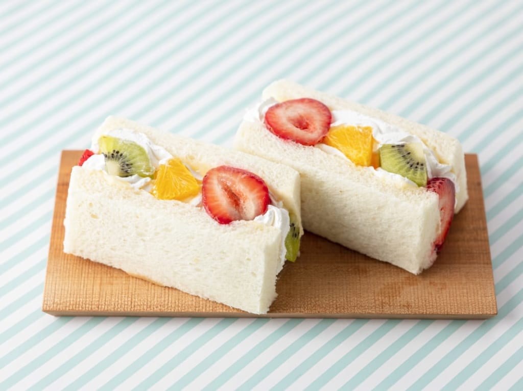 フルーツサンド